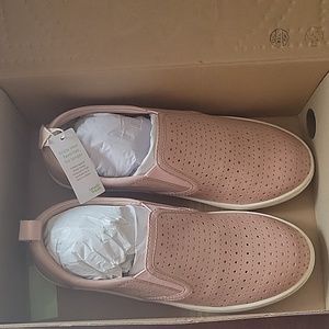 Taos Court size 7.5